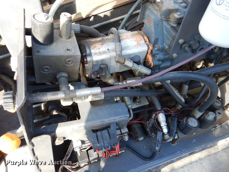 image for item JJ9357 2000 Case 6010 Turbo  directional boring unit