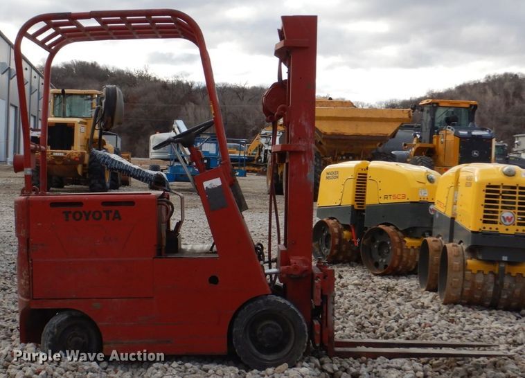 image for item JJ9361 Toyota FFBCS20  forklift