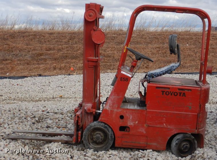 image for item JJ9361 Toyota FFBCS20  forklift