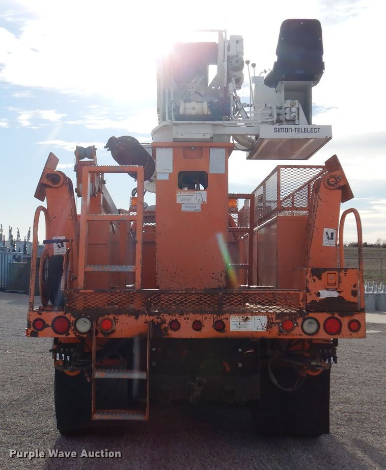 image for item JJ9700 1997 GMC C8500  digger derrick truck