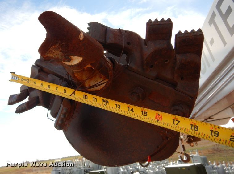 image for item JJ9700 1997 GMC C8500  digger derrick truck