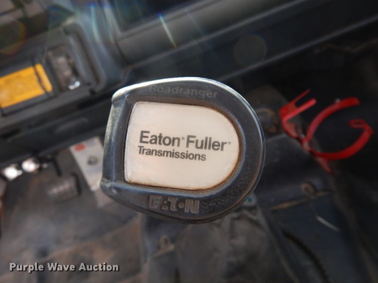 image for item JJ9700 1997 GMC C8500  digger derrick truck