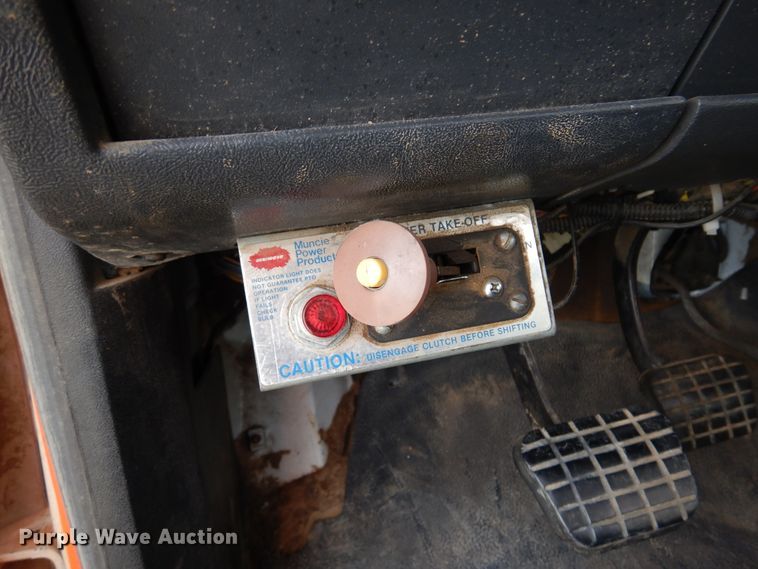 image for item JJ9700 1997 GMC C8500  digger derrick truck