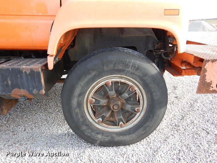 image for item JJ9700 1997 GMC C8500  digger derrick truck