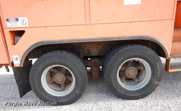 image for item JJ9700 1997 GMC C8500  digger derrick truck