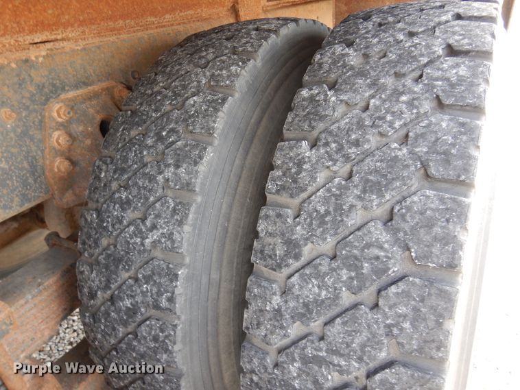 image for item JJ9700 1997 GMC C8500  digger derrick truck