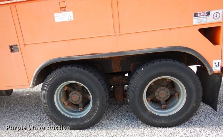 image for item JJ9700 1997 GMC C8500  digger derrick truck