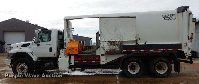 image for item JK9796 2009 International 7400  refuse truck