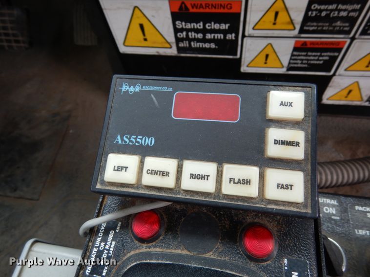 image for item JK9796 2009 International 7400  refuse truck