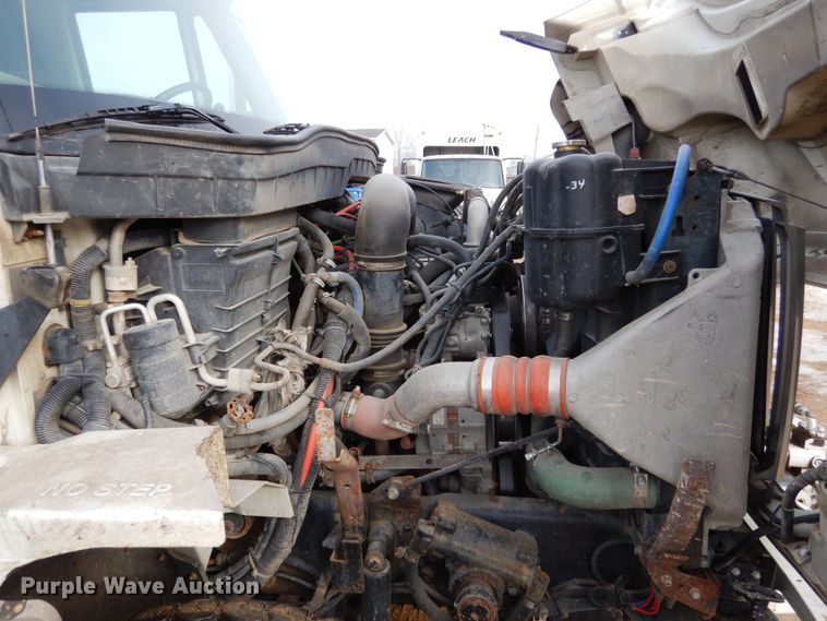 image for item JK9796 2009 International 7400  refuse truck