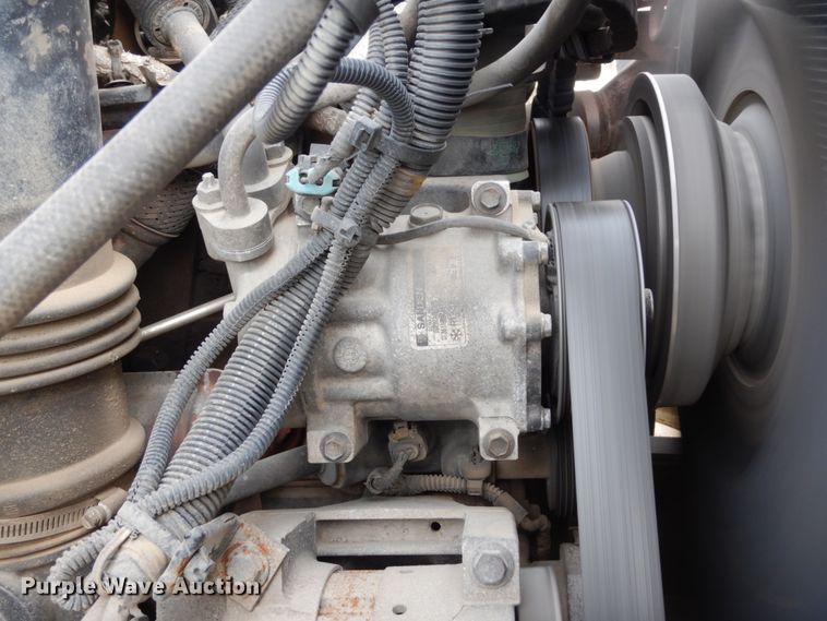 image for item JK9796 2009 International 7400  refuse truck