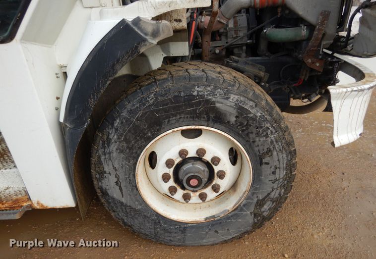 image for item JK9796 2009 International 7400  refuse truck