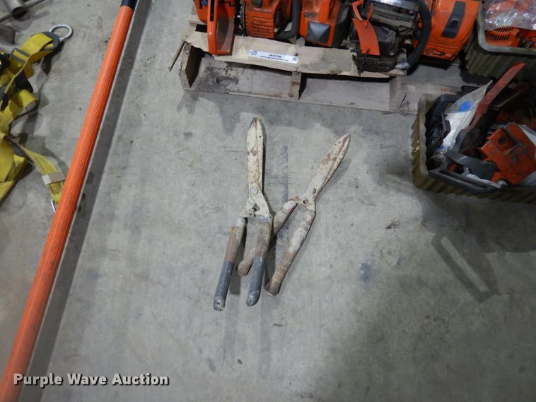 image for item JK9798 Lawn and garden equipment