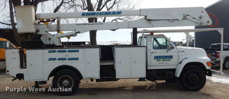 image for item JK9799 1995 Ford F800  forestry bucket truck