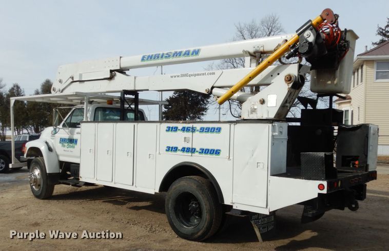 image for item JK9799 1995 Ford F800  forestry bucket truck