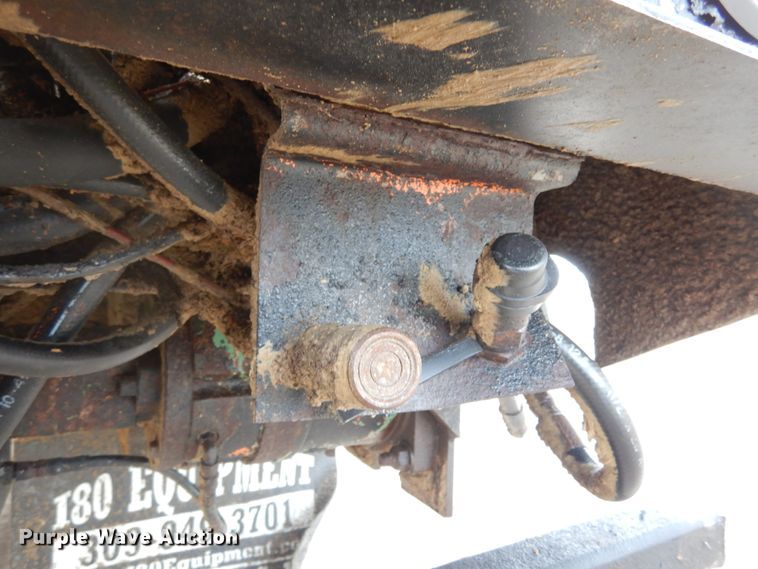 image for item JK9799 1995 Ford F800  forestry bucket truck