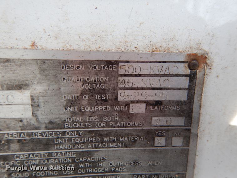 image for item JK9799 1995 Ford F800  forestry bucket truck