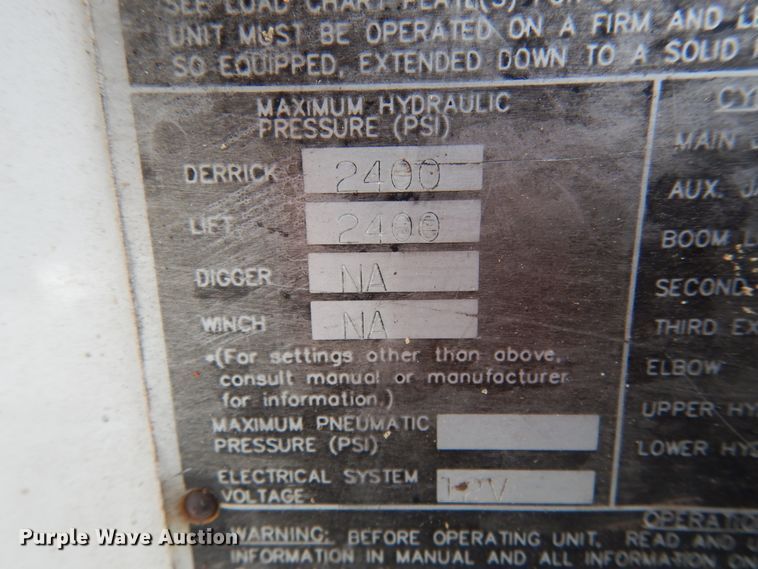 image for item JK9799 1995 Ford F800  forestry bucket truck