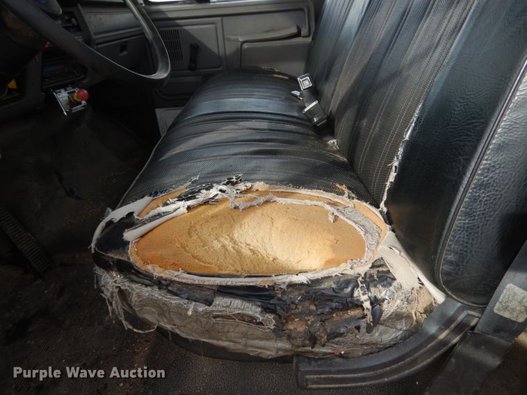 image for item JK9799 1995 Ford F800  forestry bucket truck