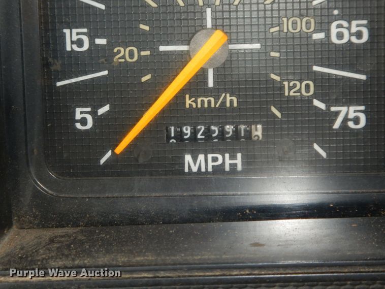 image for item JK9799 1995 Ford F800  forestry bucket truck