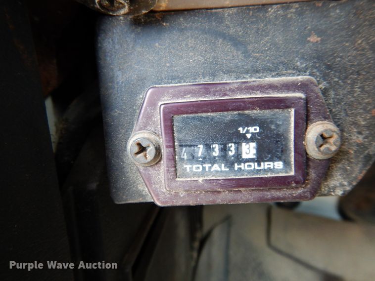 image for item JK9799 1995 Ford F800  forestry bucket truck