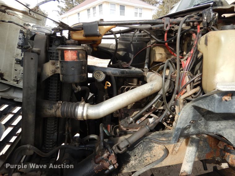 image for item JK9799 1995 Ford F800  forestry bucket truck