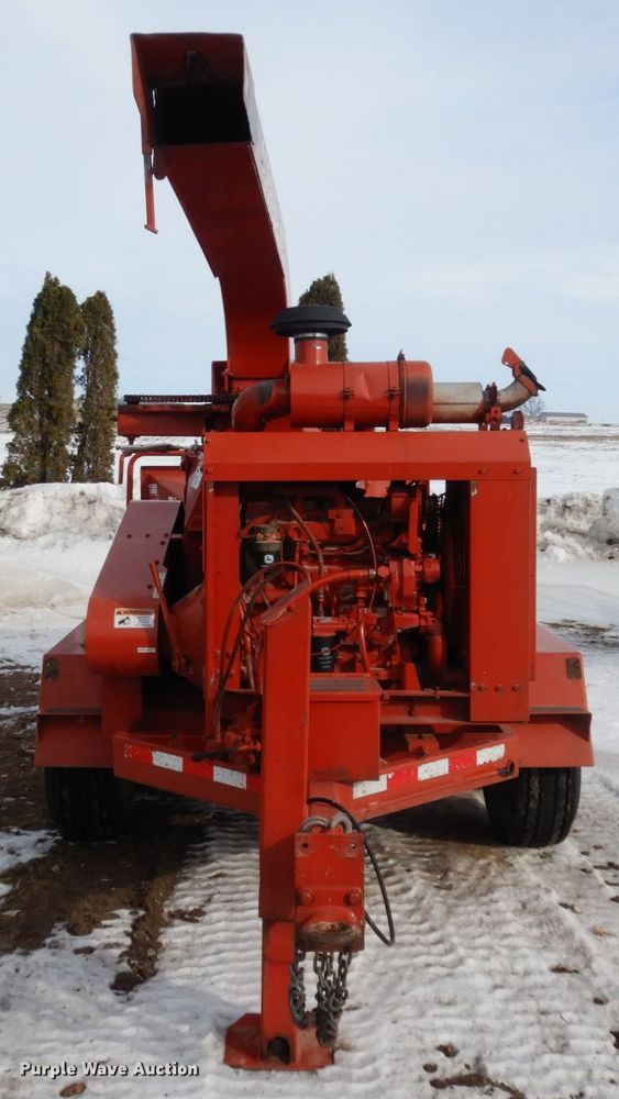 image for item JK9800 Morbark 2400  wood chipper