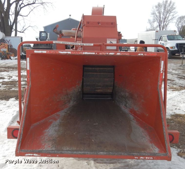 image for item JK9800 Morbark 2400  wood chipper