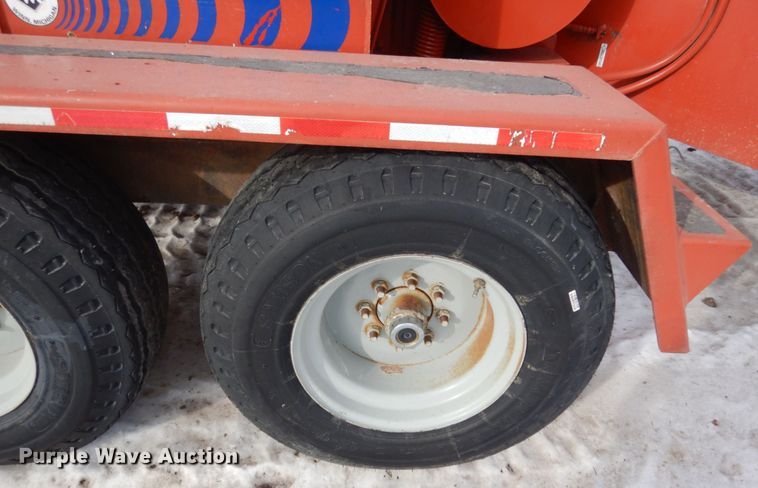 image for item JK9800 Morbark 2400  wood chipper