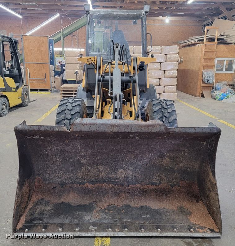 image for item JP9035 2006 Volvo L25B-P  wheel loader