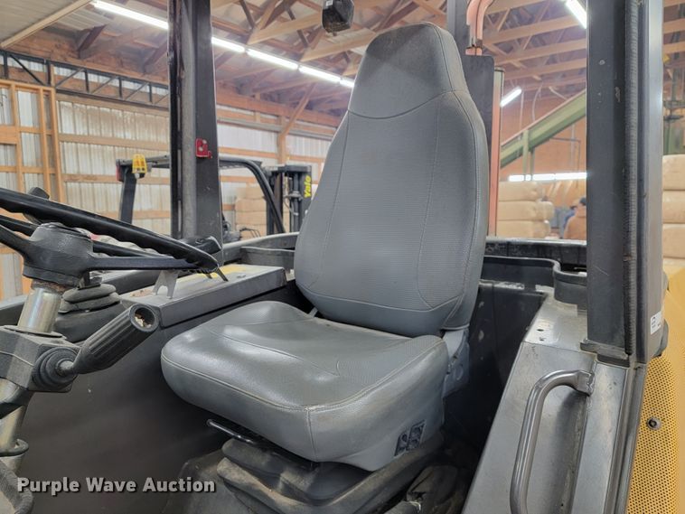 image for item JP9035 2006 Volvo L25B-P  wheel loader