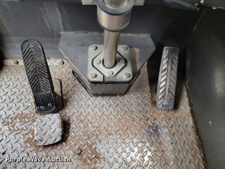 image for item JP9035 2006 Volvo L25B-P  wheel loader