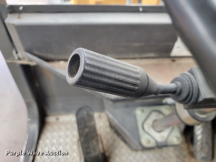 image for item JP9035 2006 Volvo L25B-P  wheel loader