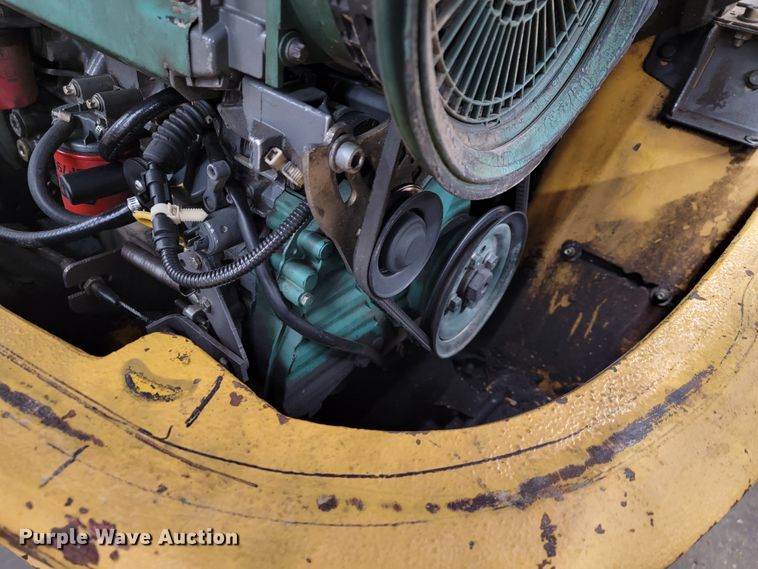 image for item JP9035 2006 Volvo L25B-P  wheel loader