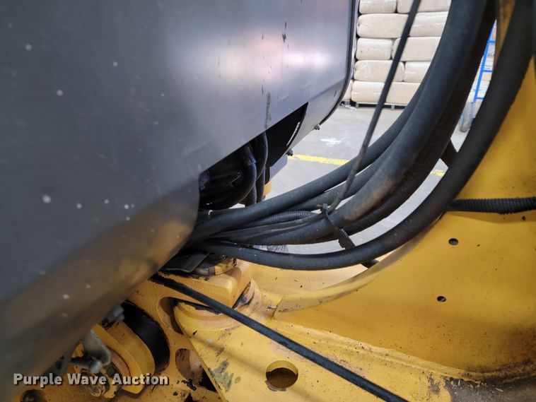 image for item JP9035 2006 Volvo L25B-P  wheel loader