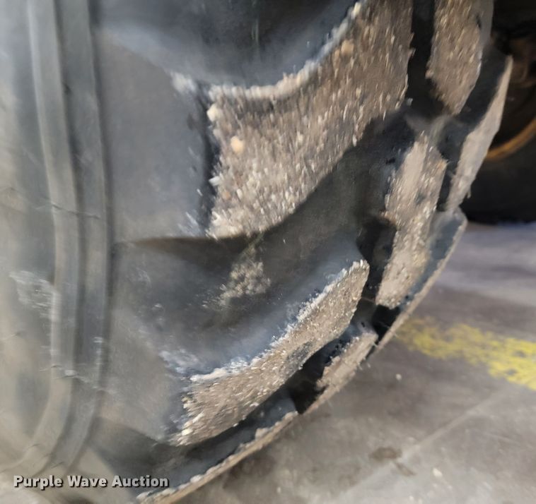 image for item JP9035 2006 Volvo L25B-P  wheel loader