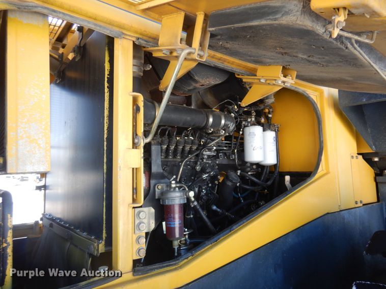 image for item KE9284 2003 Komatsu WA400-5L  wheel loader