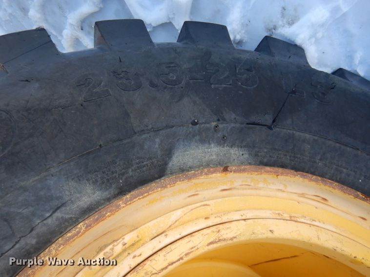 image for item KE9284 2003 Komatsu WA400-5L  wheel loader