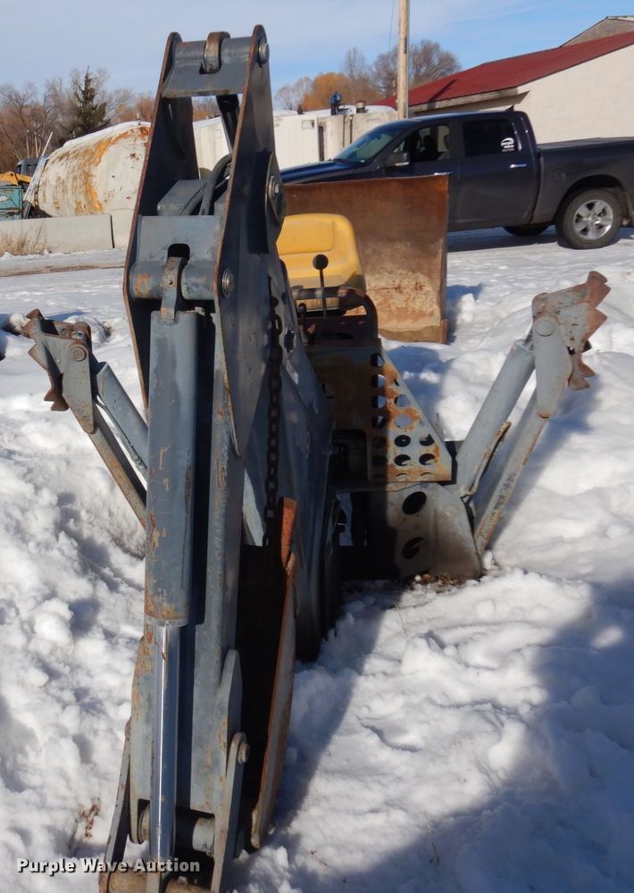 image for item KE9289 Gehl 609  skid steer backhoe