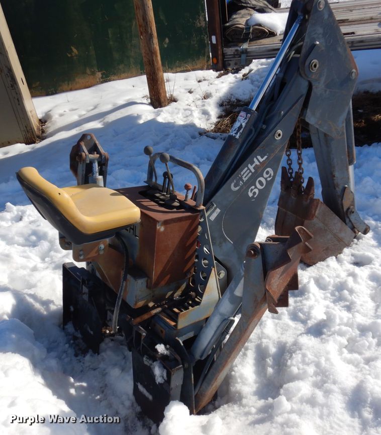 image for item KE9289 Gehl 609  skid steer backhoe