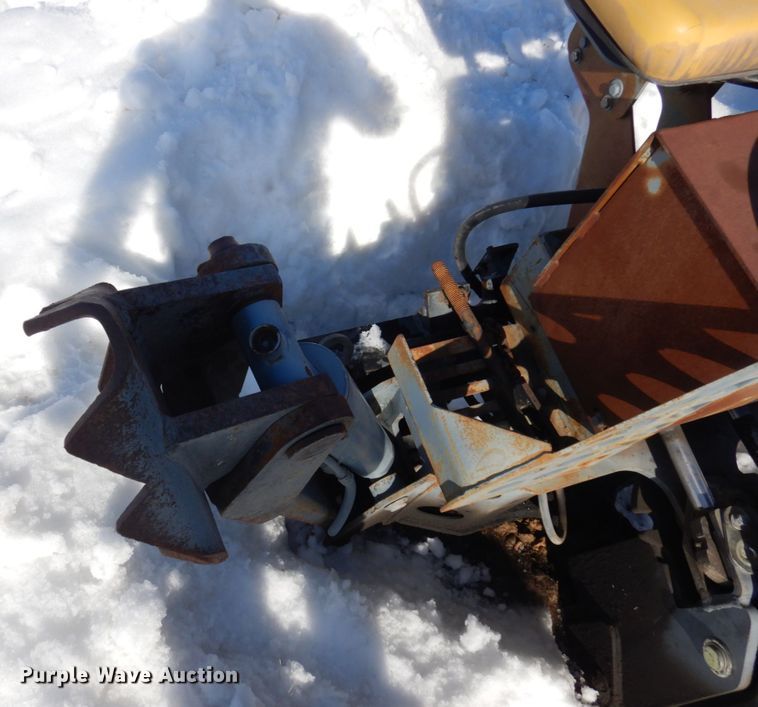 image for item KE9289 Gehl 609  skid steer backhoe