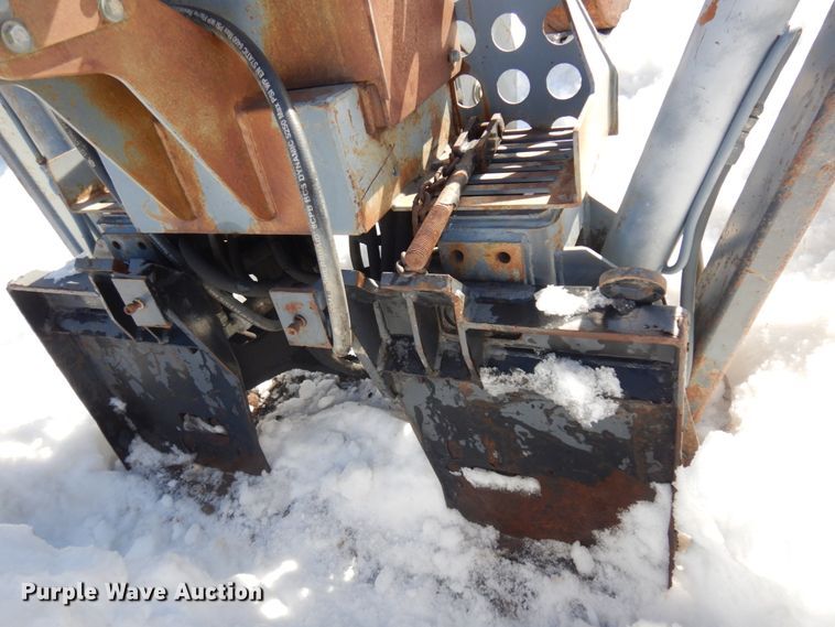 image for item KE9289 Gehl 609  skid steer backhoe