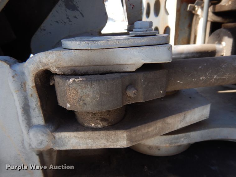 image for item KE9289 Gehl 609  skid steer backhoe