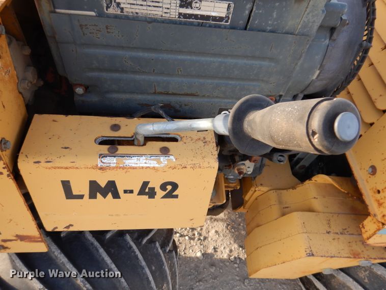 image for item KH9010 2001 Vermeer LM-42  cable plow