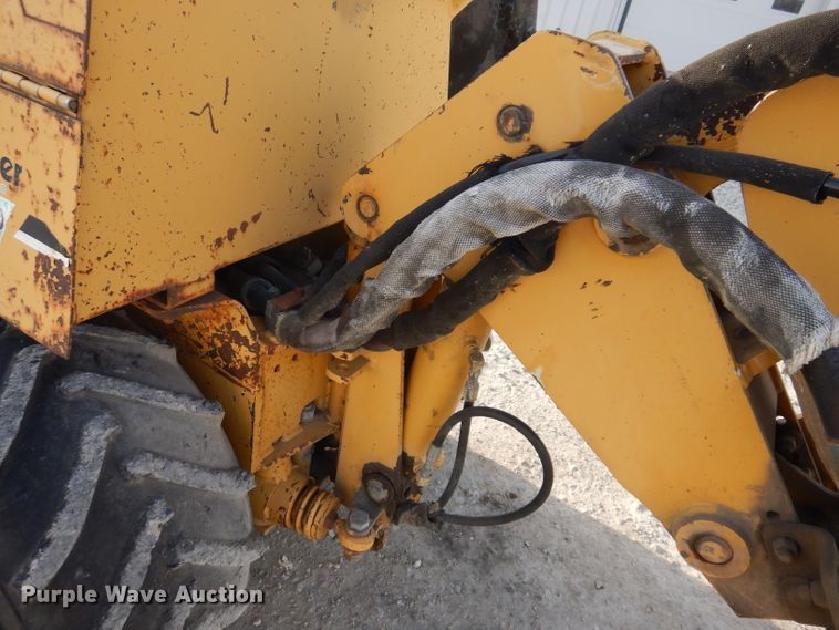 image for item KH9010 2001 Vermeer LM-42  cable plow