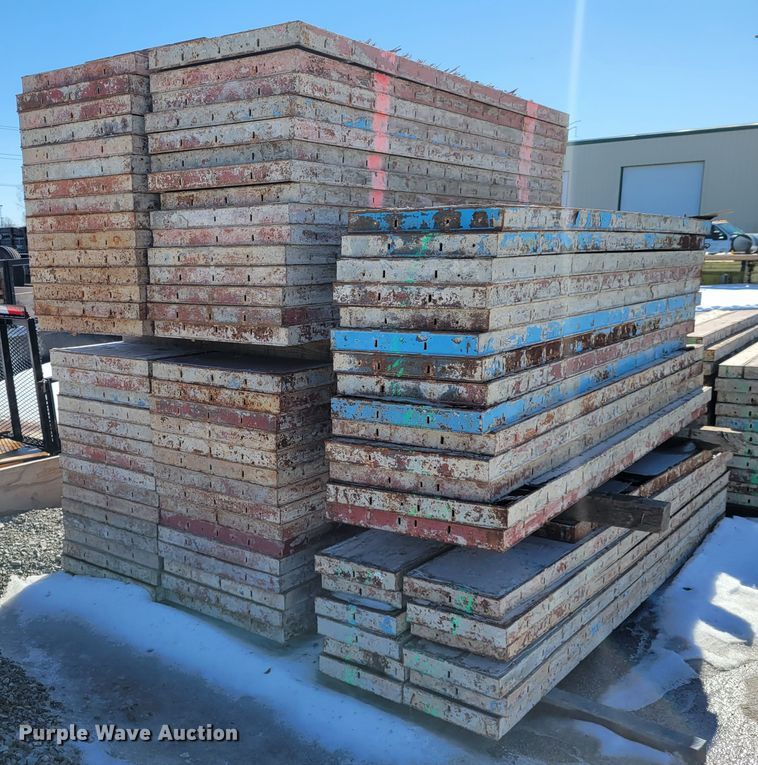 image for item KH9764 Concrete forms