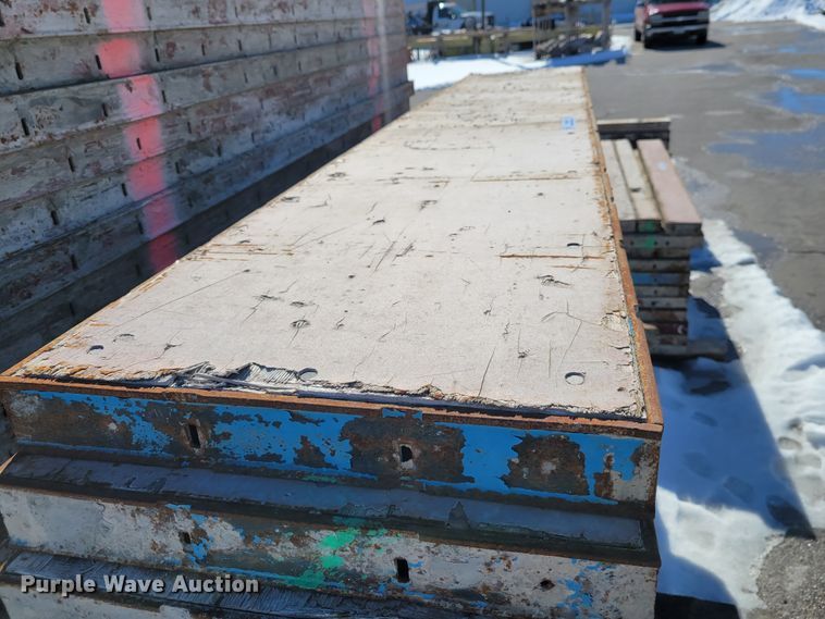 image for item KH9764 Concrete forms