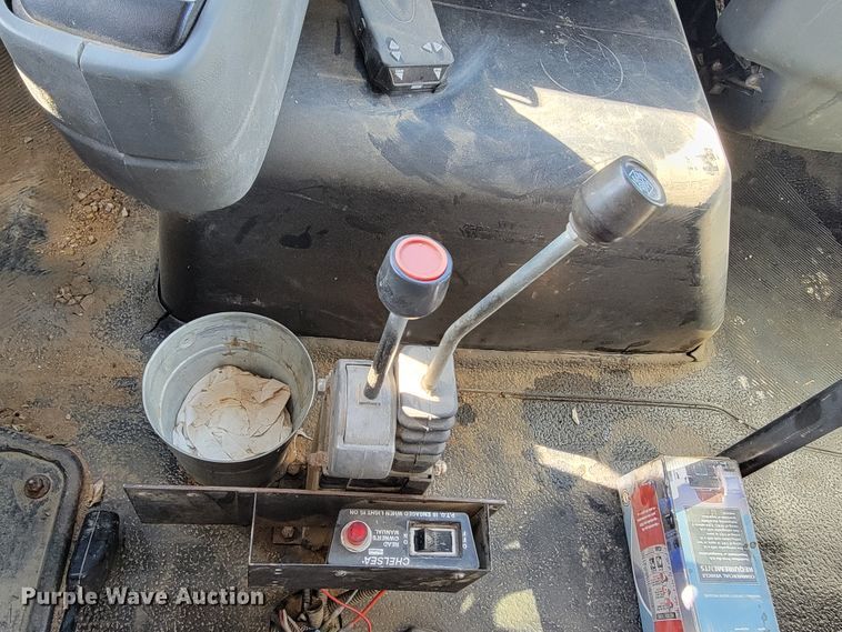 image for item KH9806 2006 International 7600  dump truck