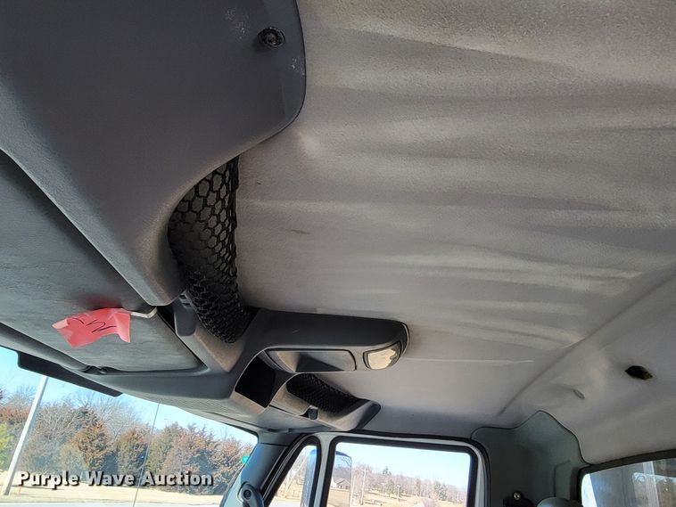 image for item KH9806 2006 International 7600  dump truck