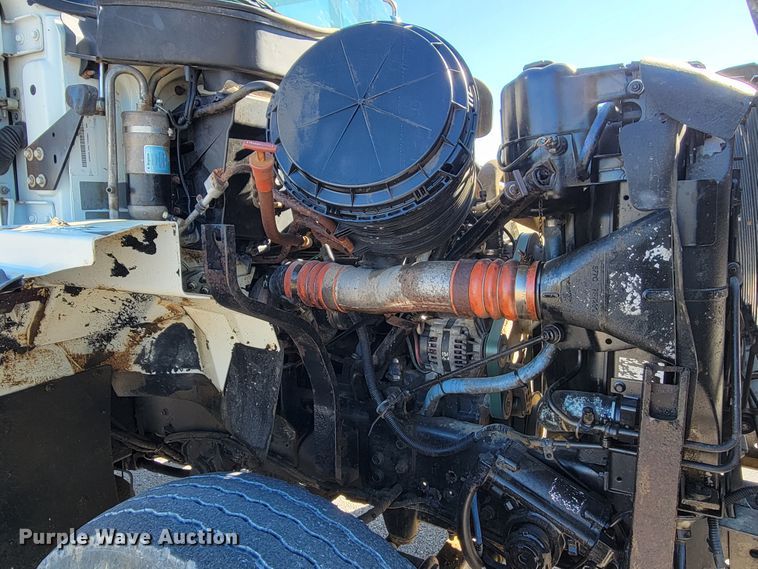 image for item KH9806 2006 International 7600  dump truck